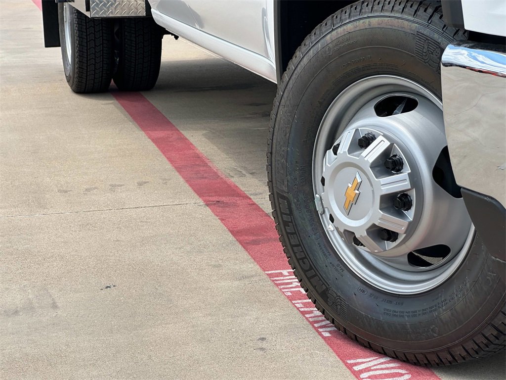 2024 Chevrolet Silverado 3500HD Work Truck photo 3