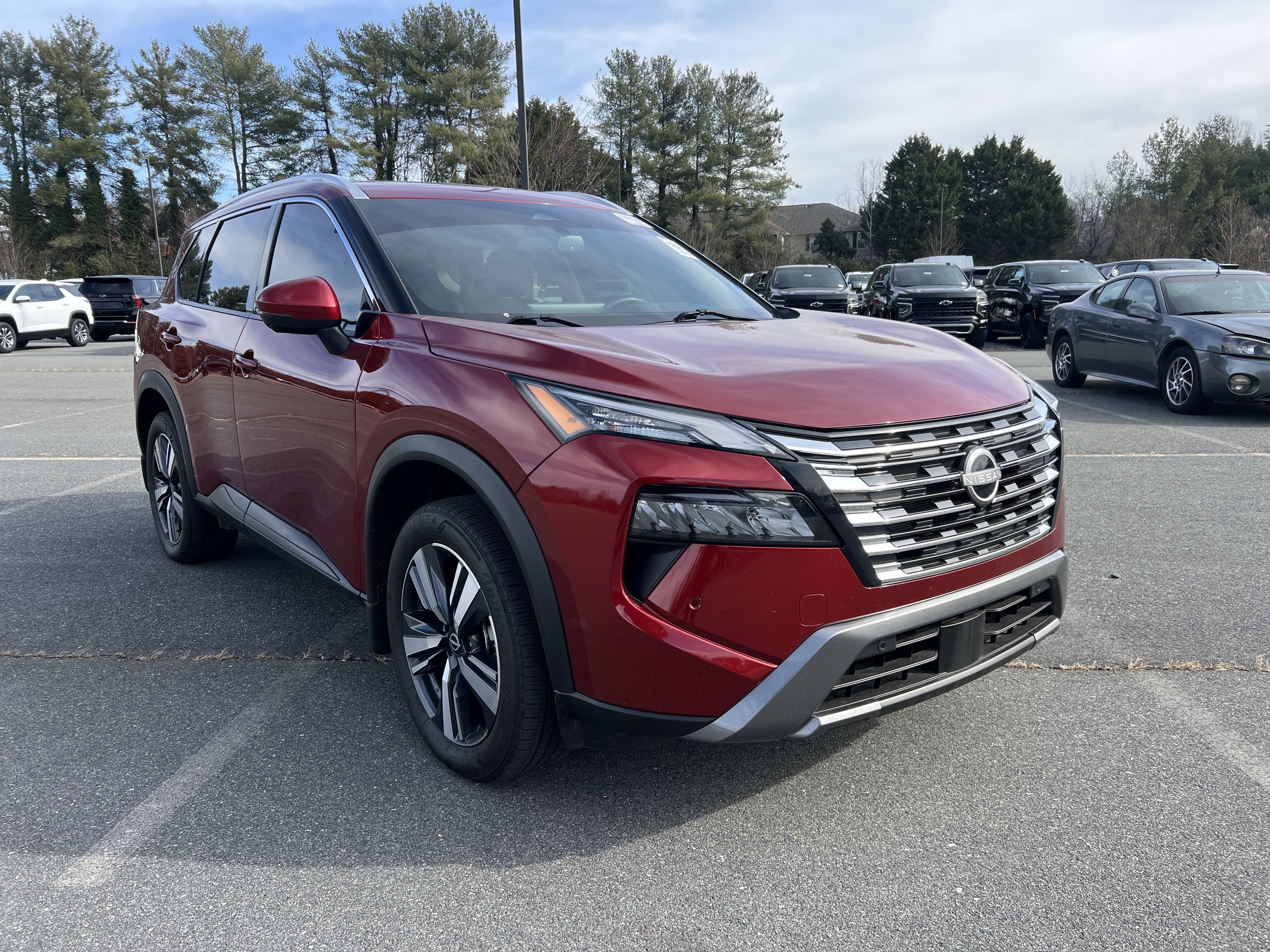 2024 Nissan Rogue SL