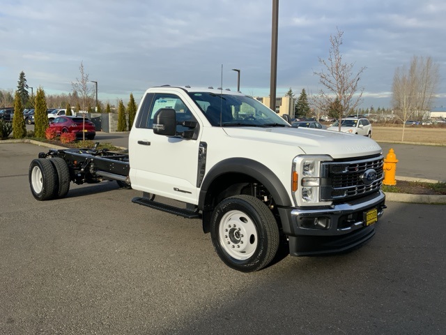 2024 Ford F-450 photo 3