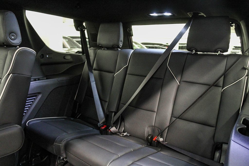 2026 Cadillac Escalade Luxury photo 17
