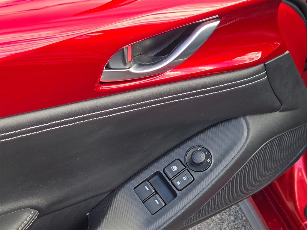 2024 Mazda MX-5 Miata Miata RF Grand Touring photo 10