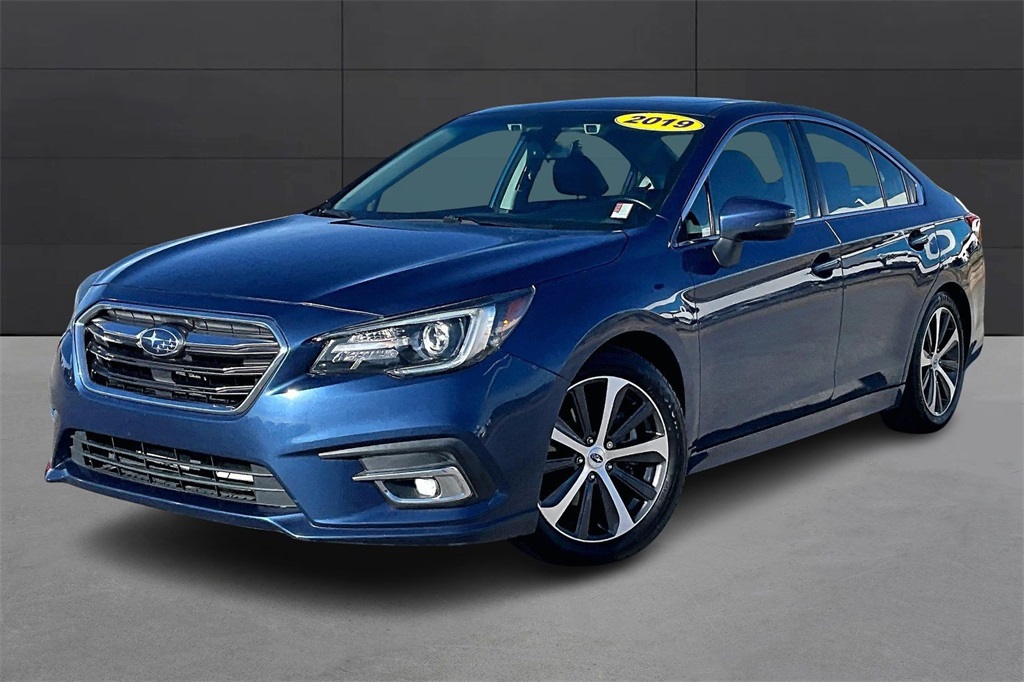 2019 Subaru Legacy Limited's photo