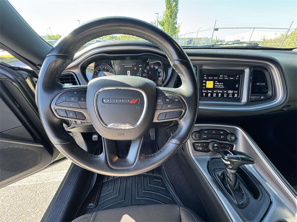 2020 Dodge Challenger SXT photo 15