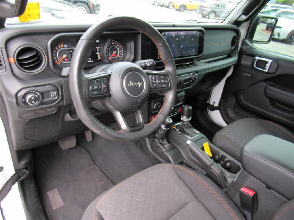 2024 Jeep Gladiator Mojave photo 17