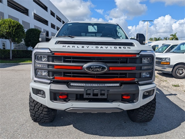 2026 Ford F-250 Lariat photo 3