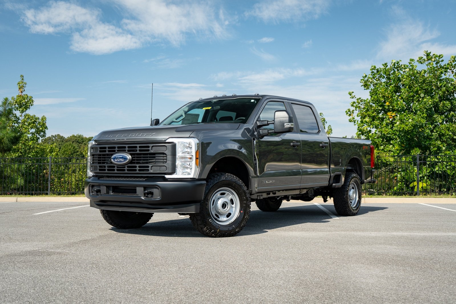 2026 Ford F-250 Super Duty XL's photo