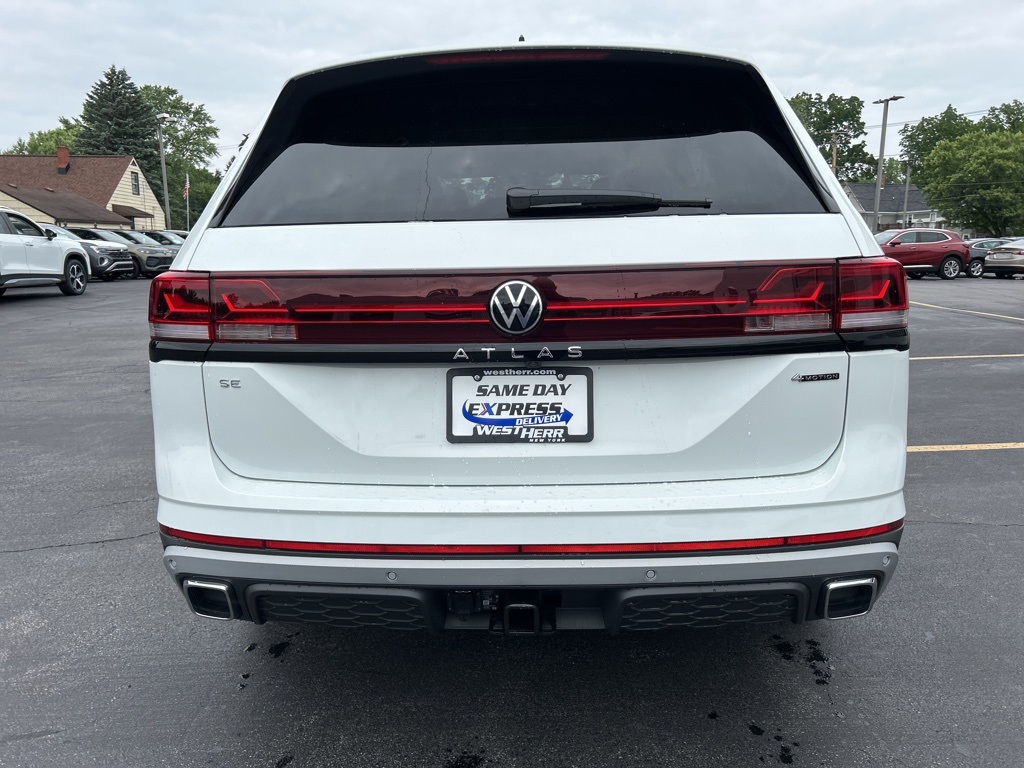 2025 Volkswagen Atlas Peak Edition SE photo 4
