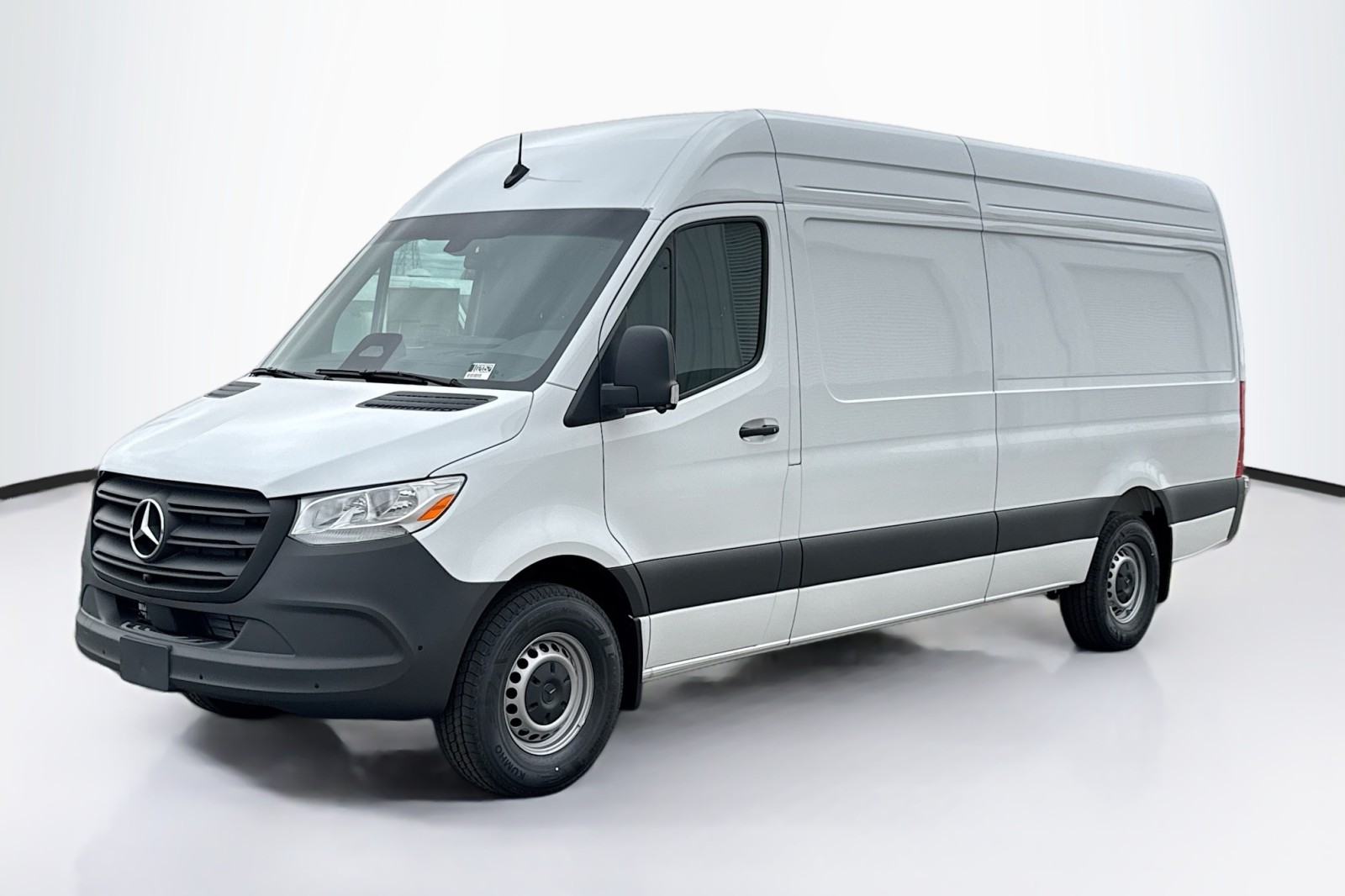 2025 Mercedes-Benz Sprinter Cargo Van Base's photo
