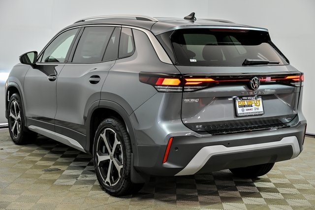 2025 Volkswagen Tiguan SE photo 3