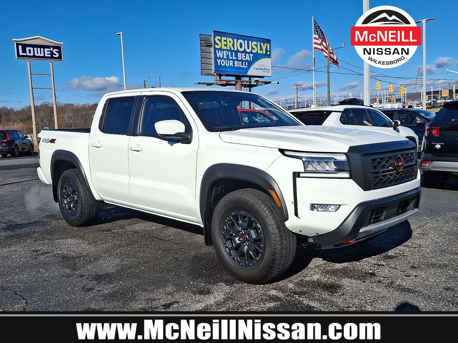 2023 Nissan Frontier PRO-4X's photo