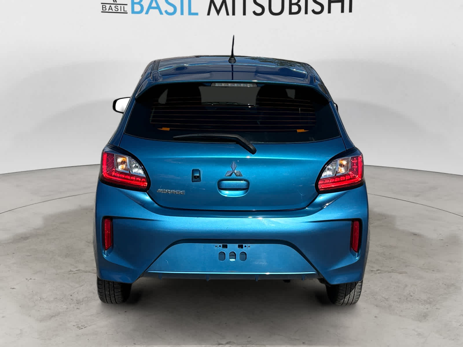 2024 Mitsubishi Mirage ES photo 4