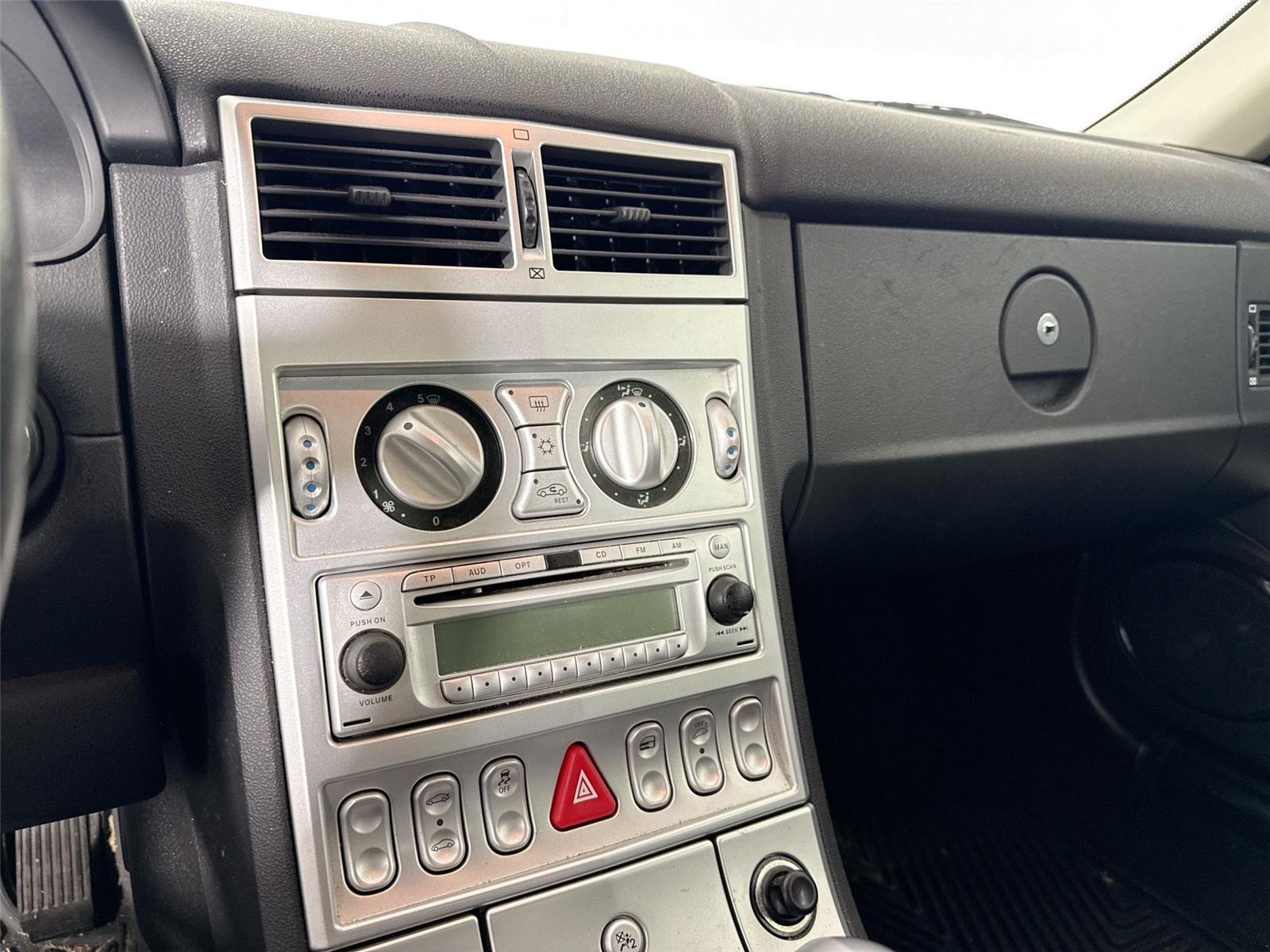 2005 Chrysler Crossfire photo 12