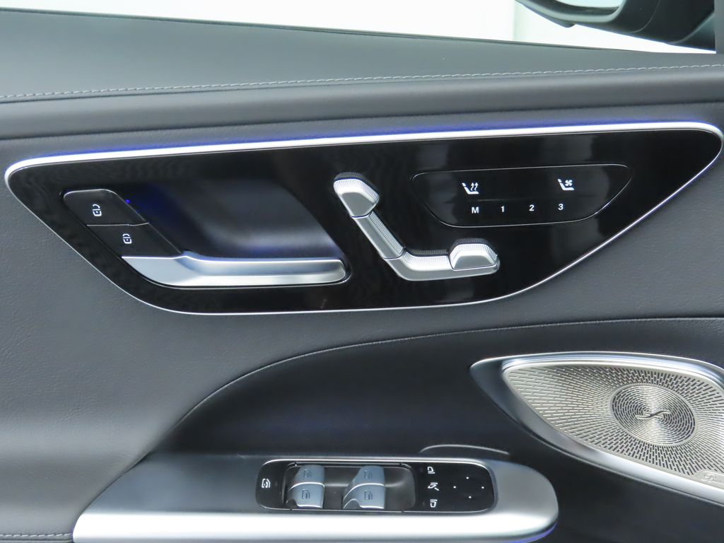 2025 Mercedes Benz C 300 photo 23