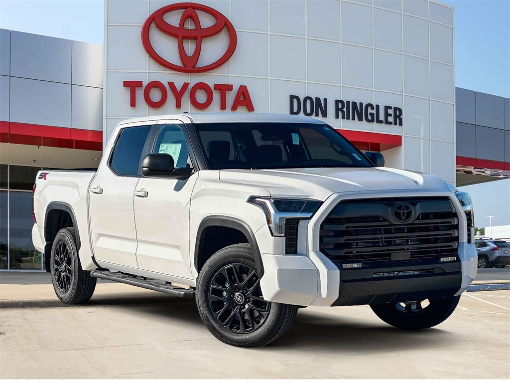 2026 Toyota Tundra SR5's photo