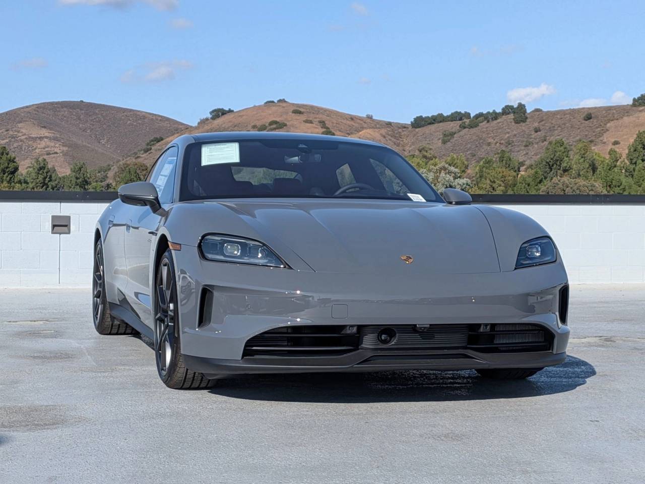 2026 Porsche Taycan Base photo 7