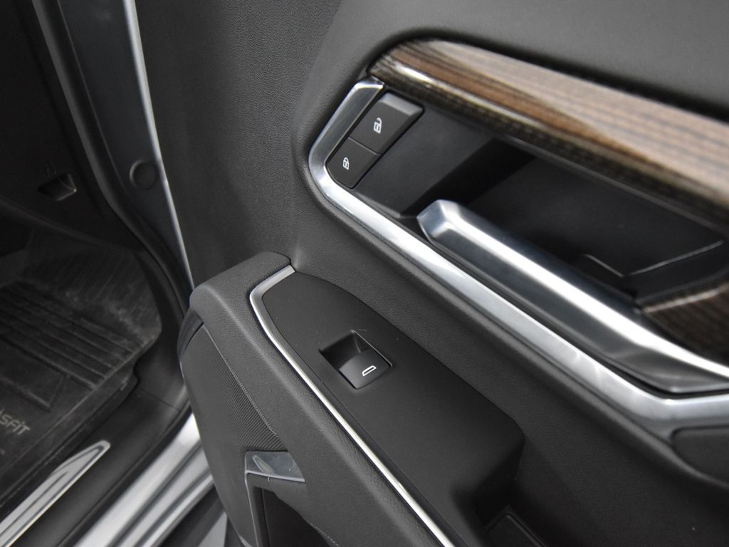 2025 Chevrolet Silverado 2500HD LT photo 38