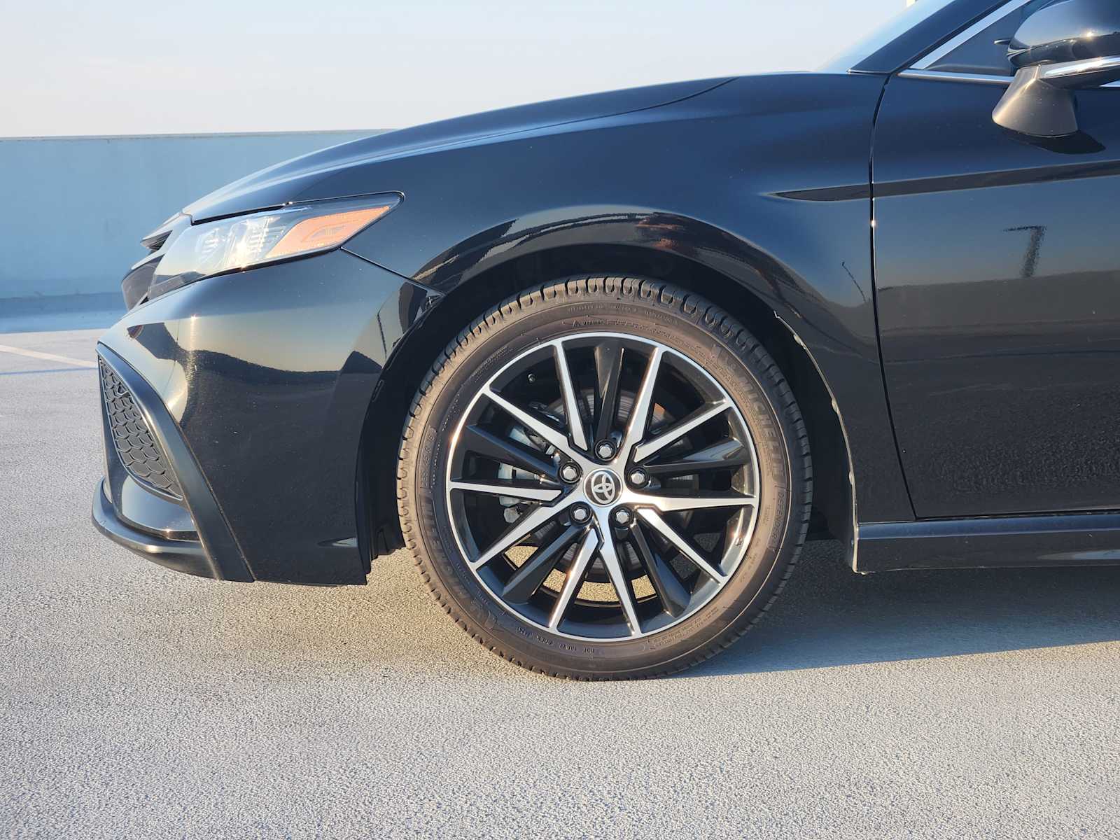 2023 Toyota Camry SE photo 9