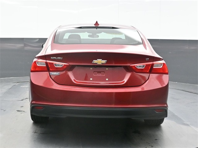 Used 2018 Chevrolet Malibu 1LT with VIN 1G1ZD5ST3JF165340 for sale in South Charleston, WV