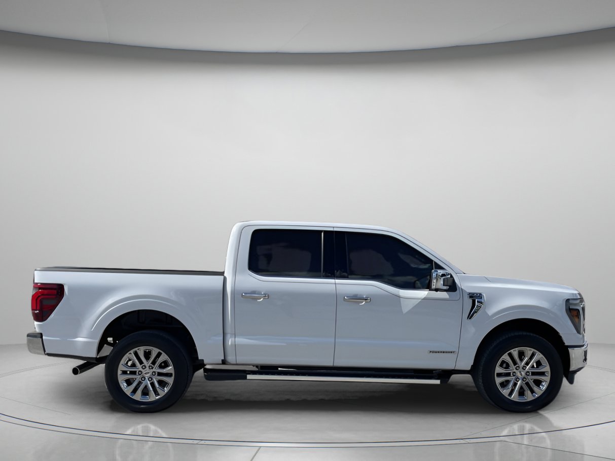 2024 Ford F-150 Lariat photo 2