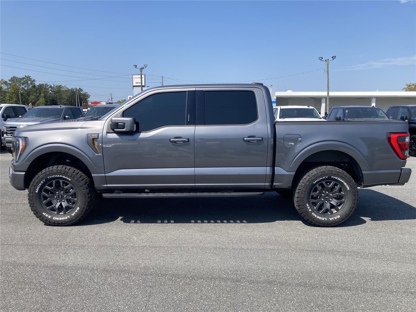 2023 Ford F-150 XL photo 3