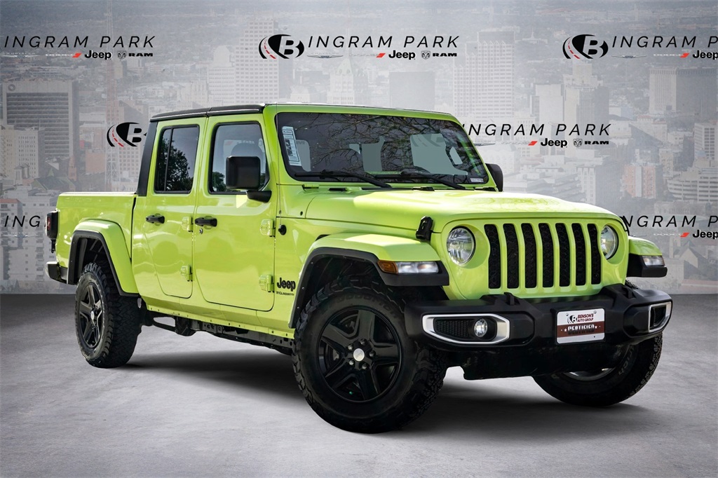 2023 Jeep Gladiator Sport S's photo