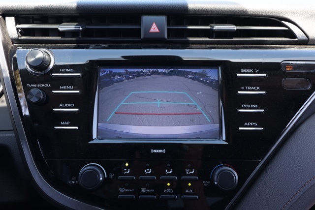 2020 Toyota Camry LE photo 26
