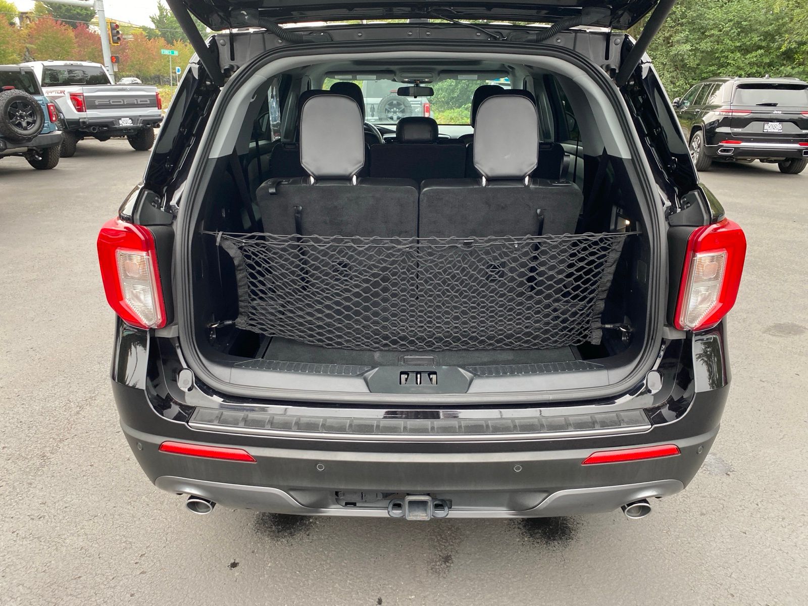 2022 Ford Explorer XLT photo 4