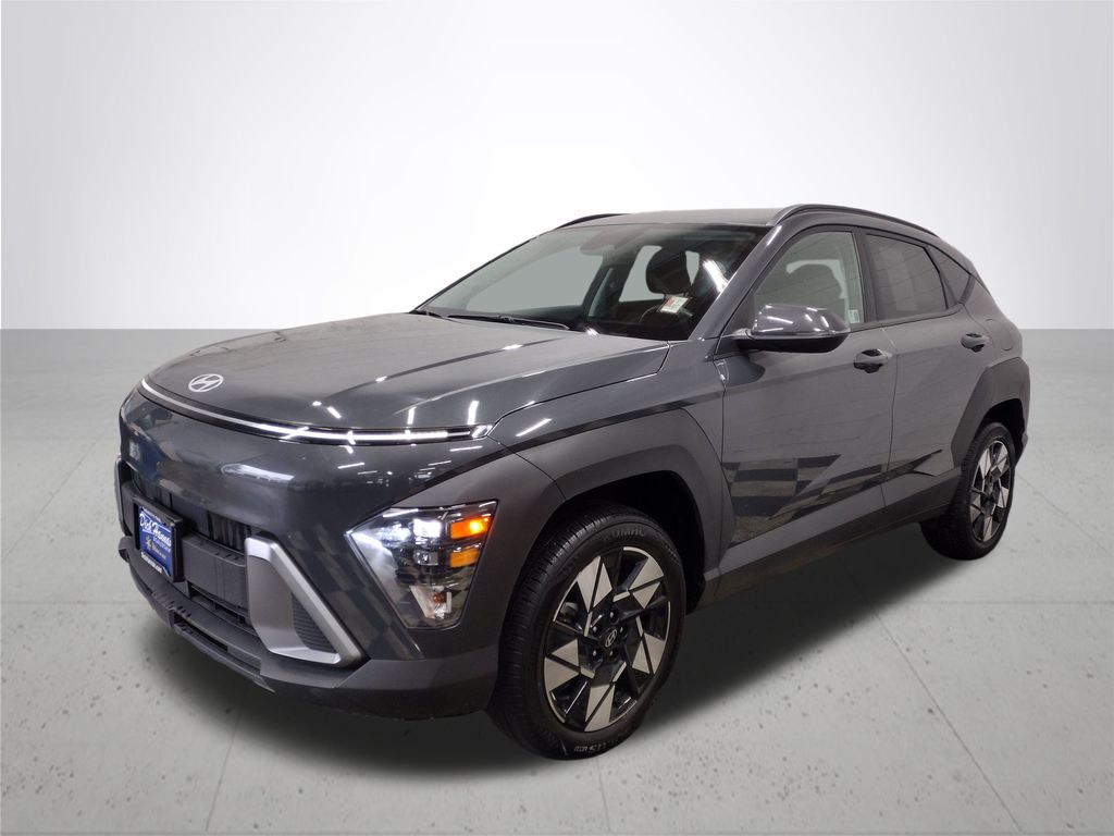 2024 Hyundai Kona SEL photo 2