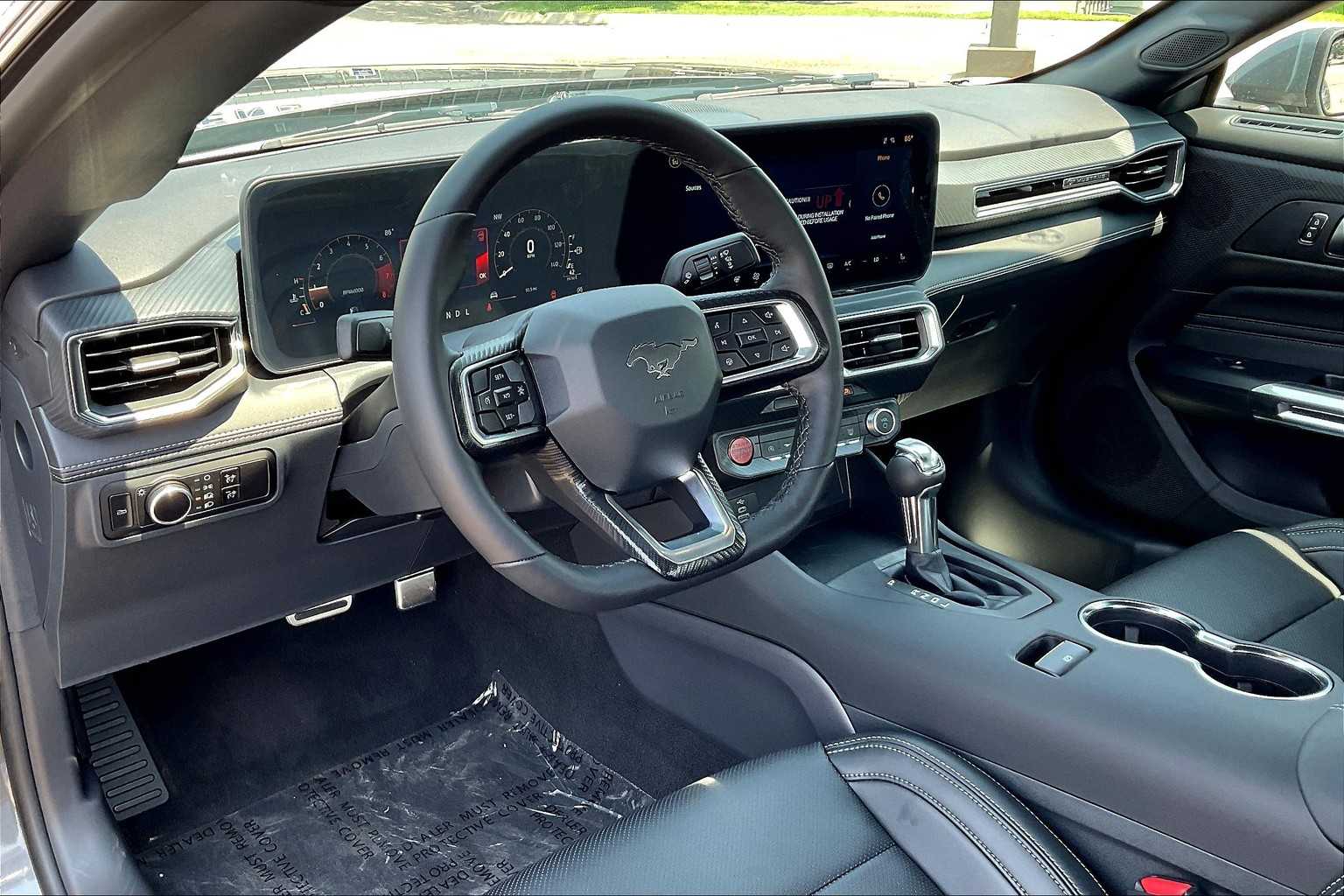 2025 Ford Mustang EcoBoost Premium photo 7