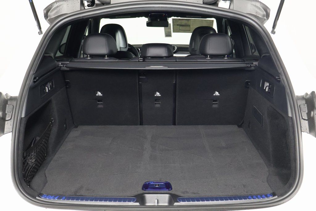 2026 Mercedes Benz GLC 300 photo 8
