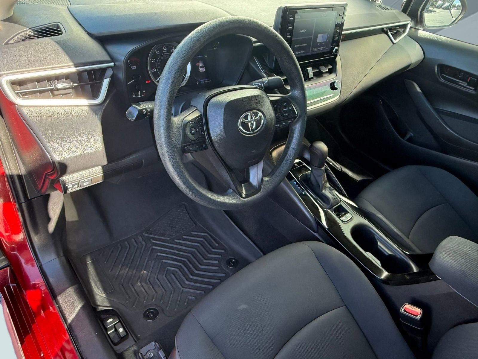 2022 Toyota Corolla LE photo 4