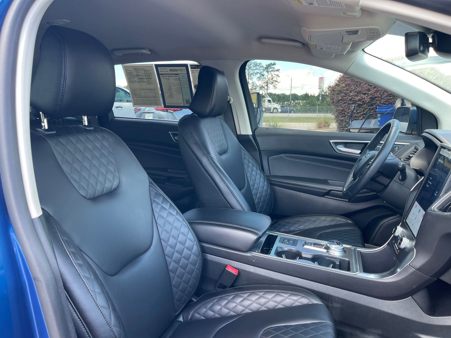 2024 Ford Edge Titanium photo 27