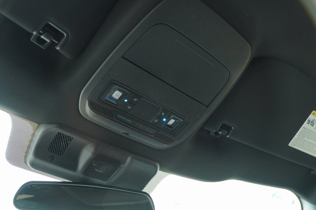 2025 Ford F-150 STX photo 17