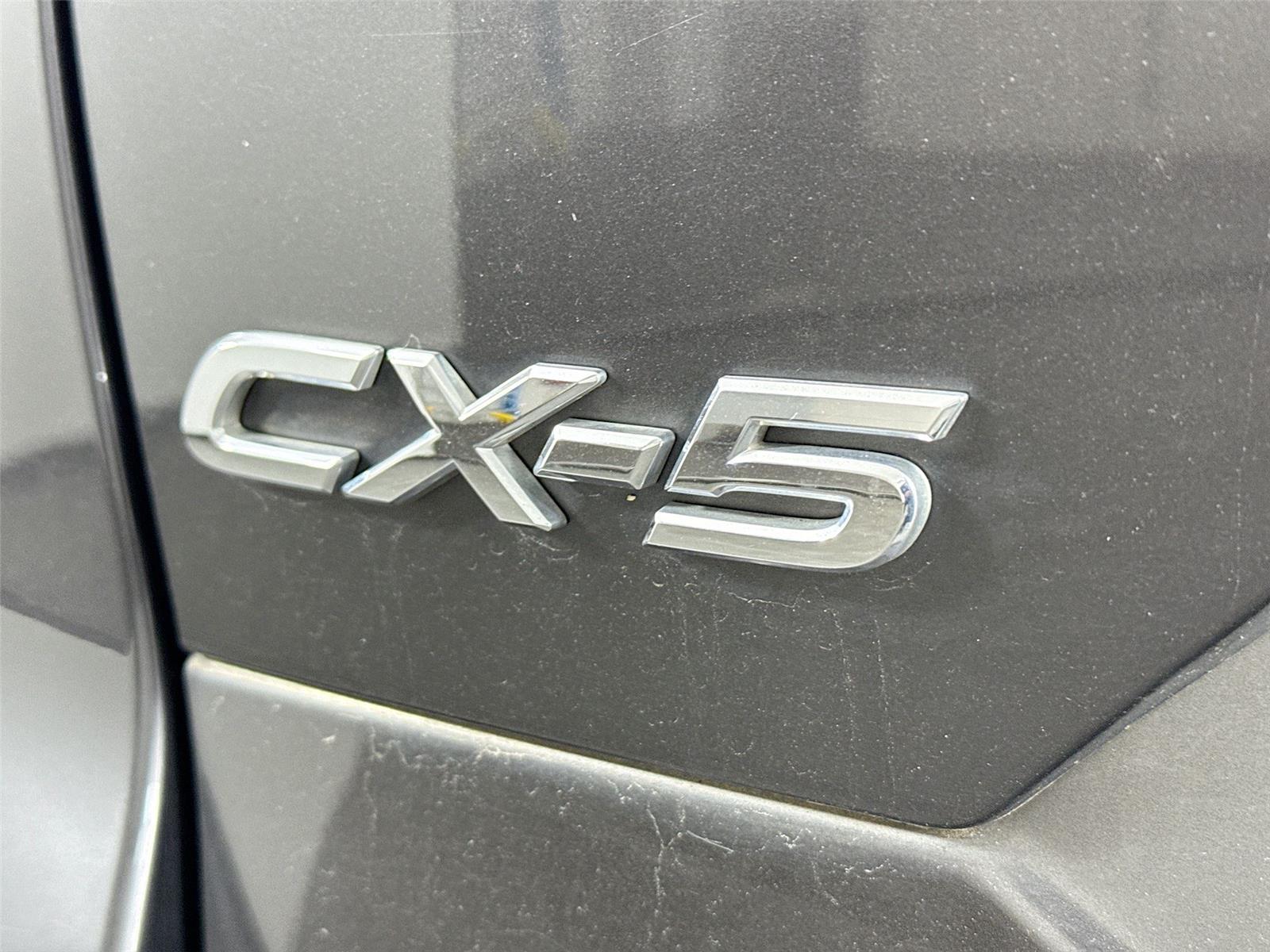 2018 Mazda CX-5 Touring photo 10