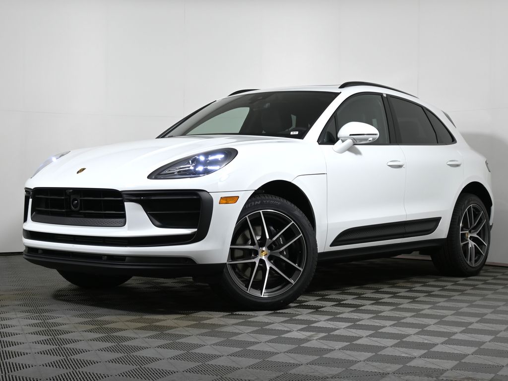 2024 Porsche Macan Base