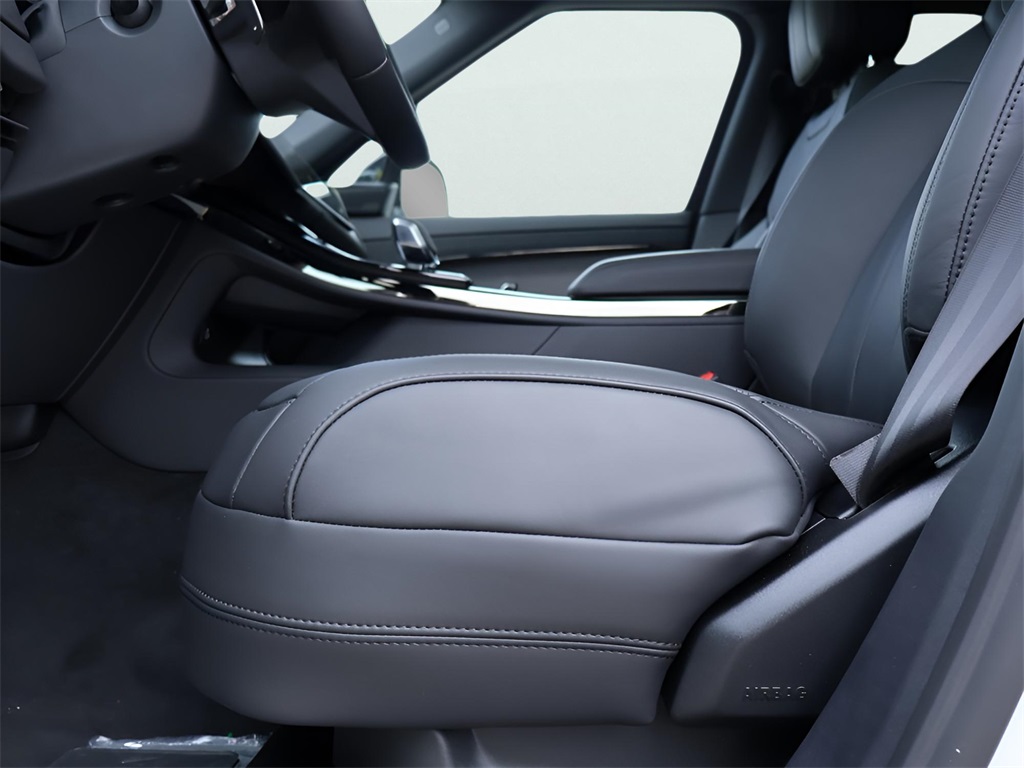 2025 Land Rover Range Rover Sport SE photo 27
