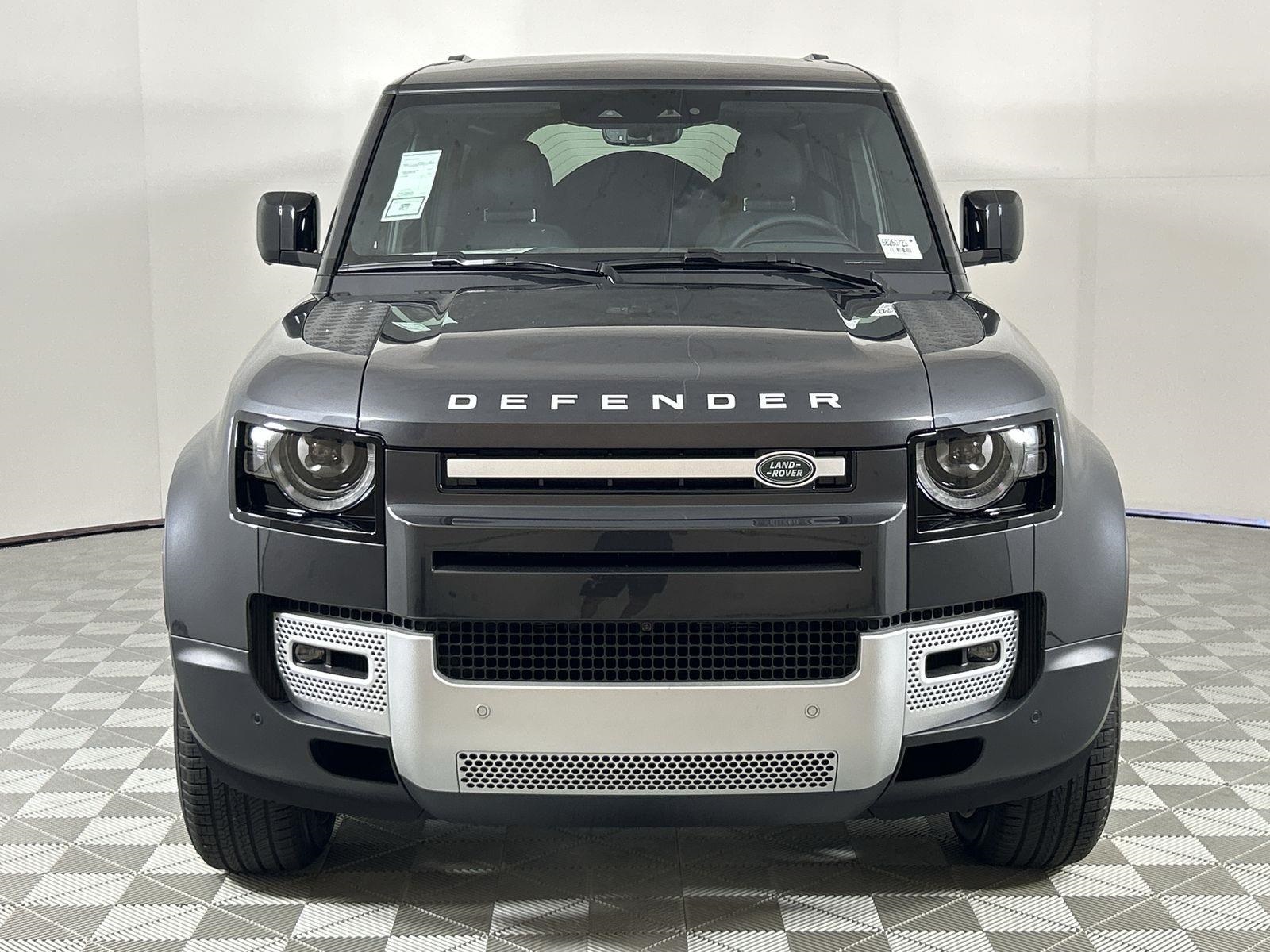 2025 Land Rover Defender 110 S photo 8