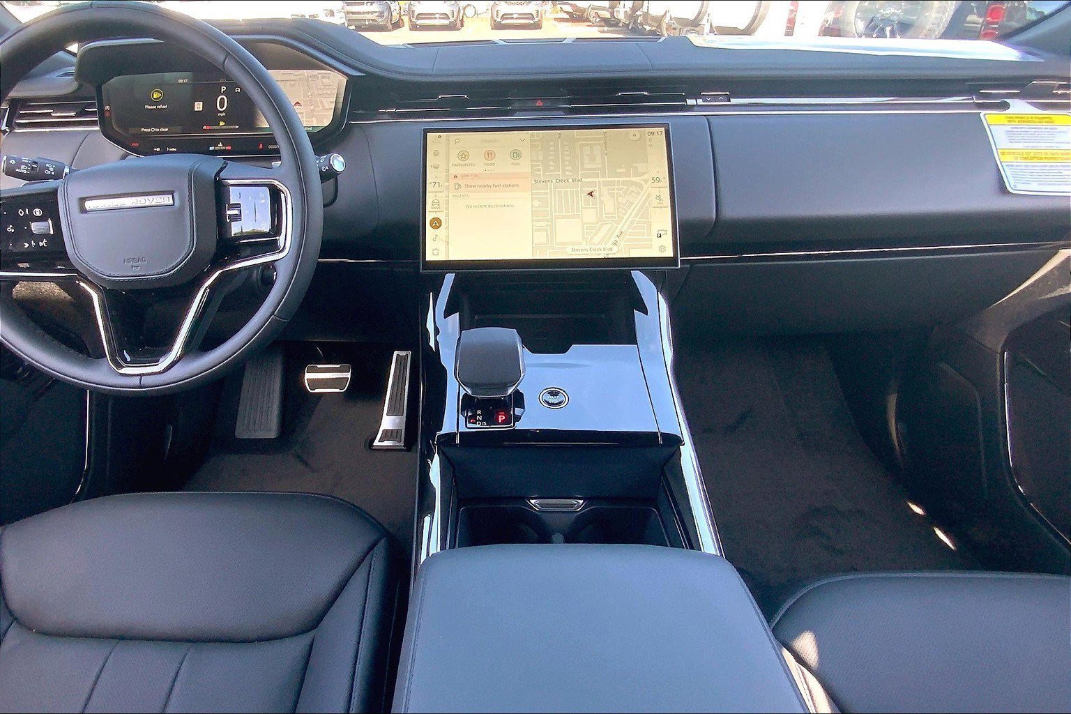 2025 Land Rover Range Rover Sport P400 Dynamic SE photo 4