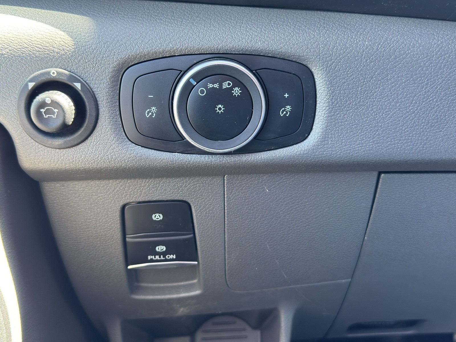 2023 Ford Transit Cargo Van photo 39