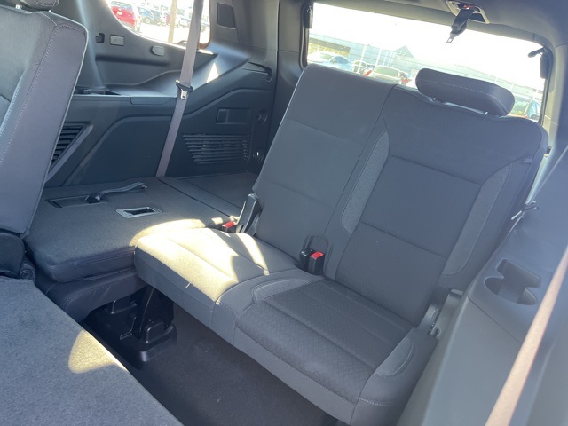 2024 Gmc Yukon SLE photo 4