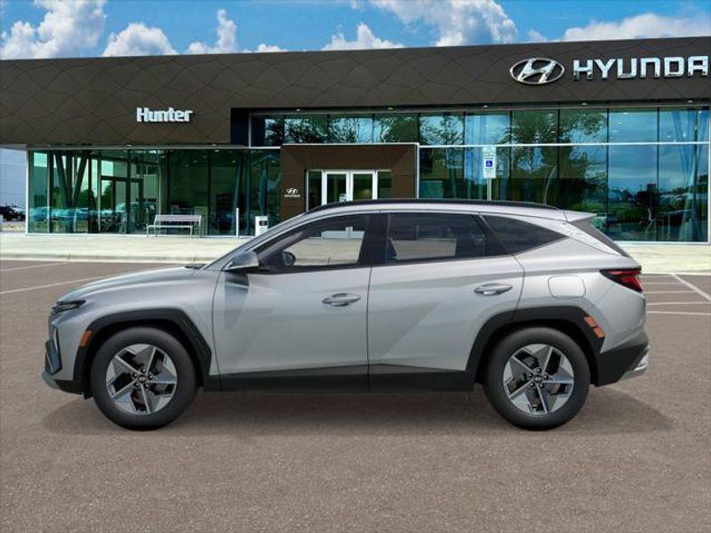 2026 Hyundai Tucson SEL photo 2