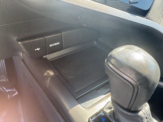 2023 Toyota Camry SE photo 18