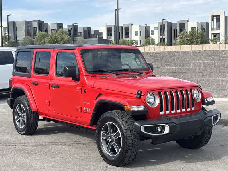 2023 Jeep Wrangler Sahara photo 2