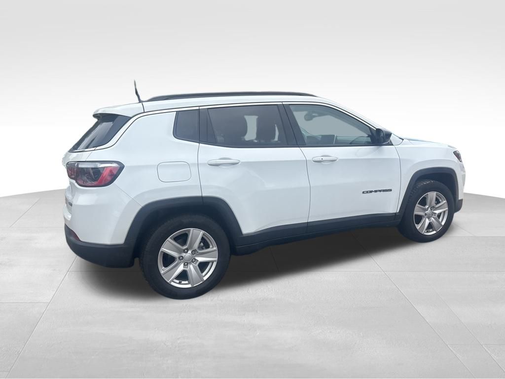 2022 Jeep Compass Latitude photo 12