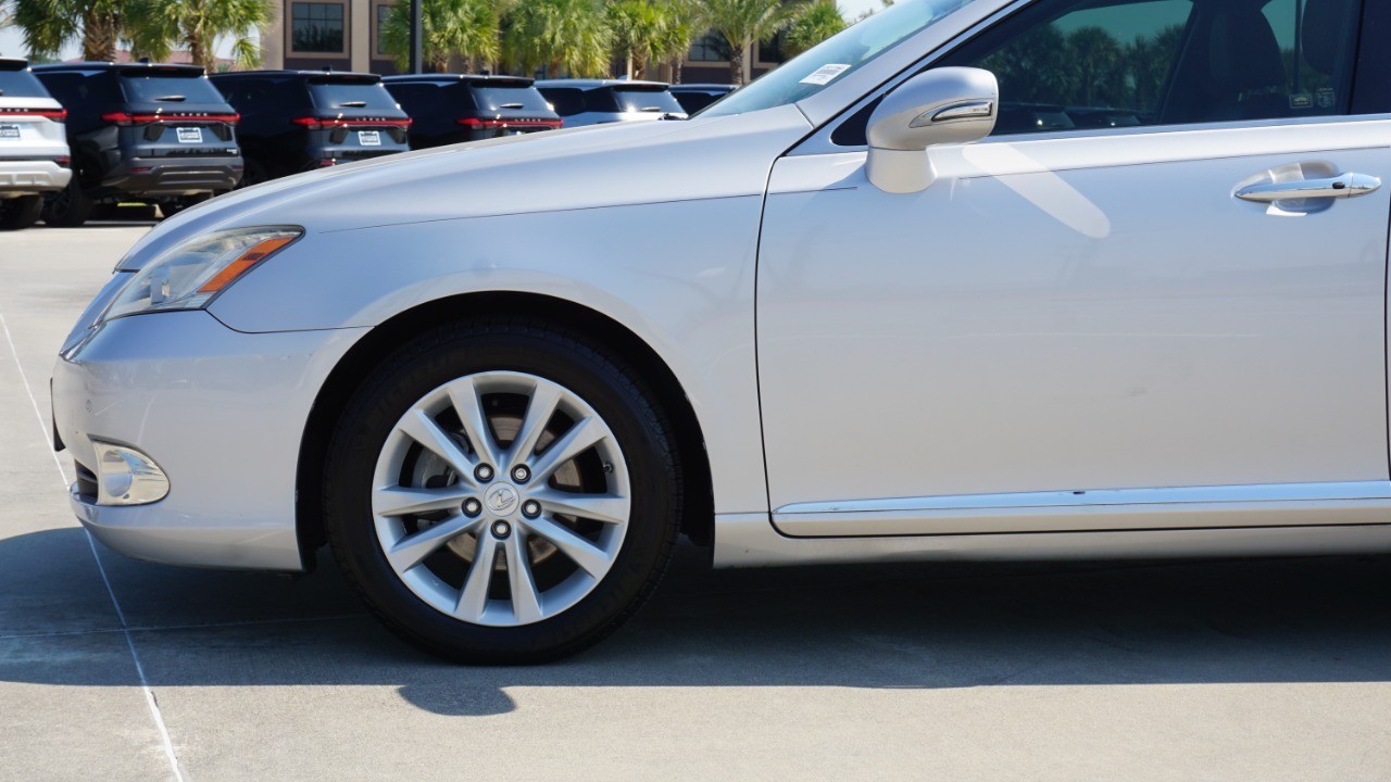 2010 Lexus ES 350 photo 10