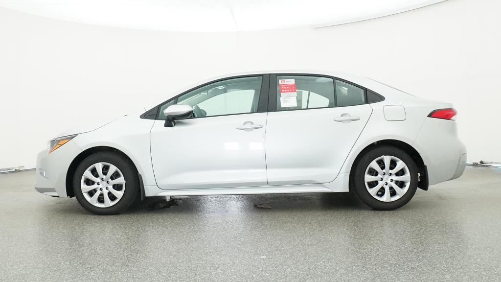 2025 Toyota Corolla LE photo 10
