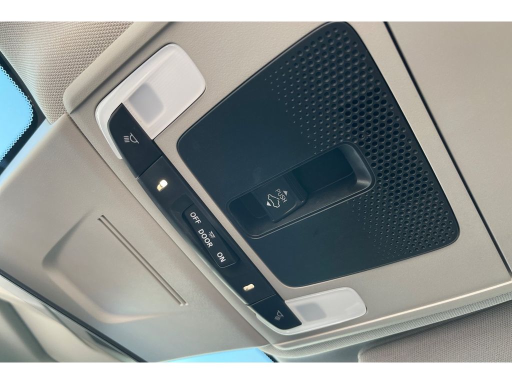 2023 Honda Civic Touring photo 22