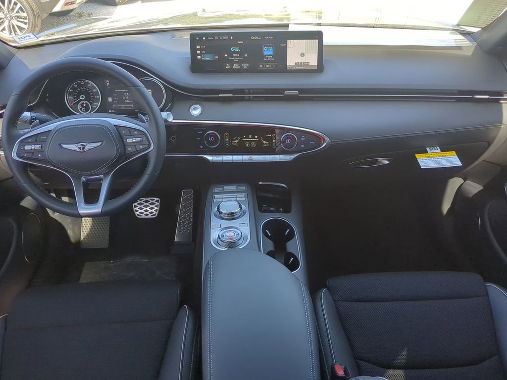 2025 Genesis GV70 3.5T Sport photo 14