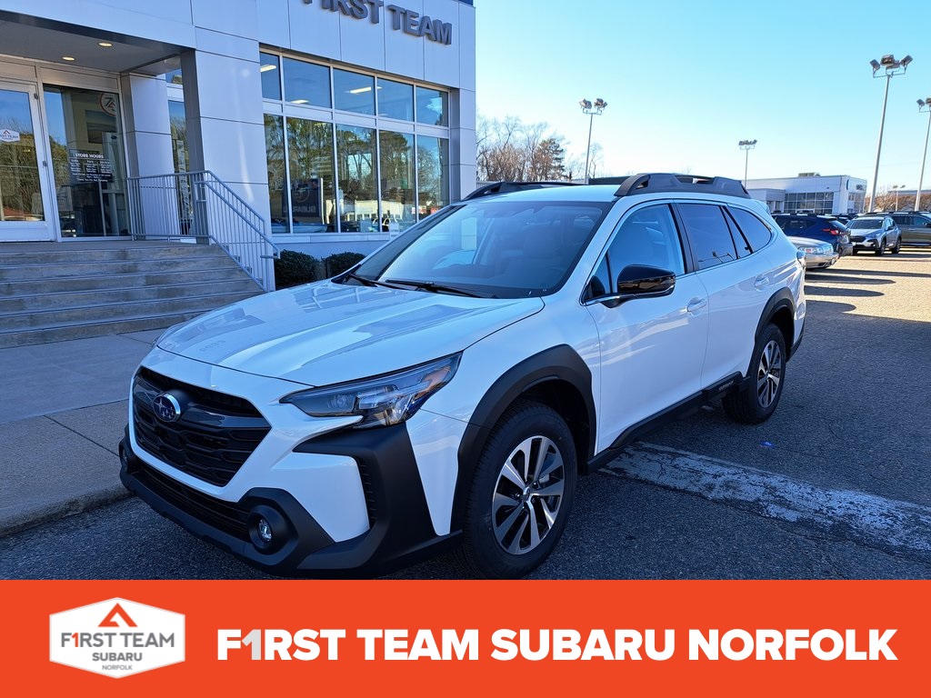 2025 Subaru Outback Premium's photo