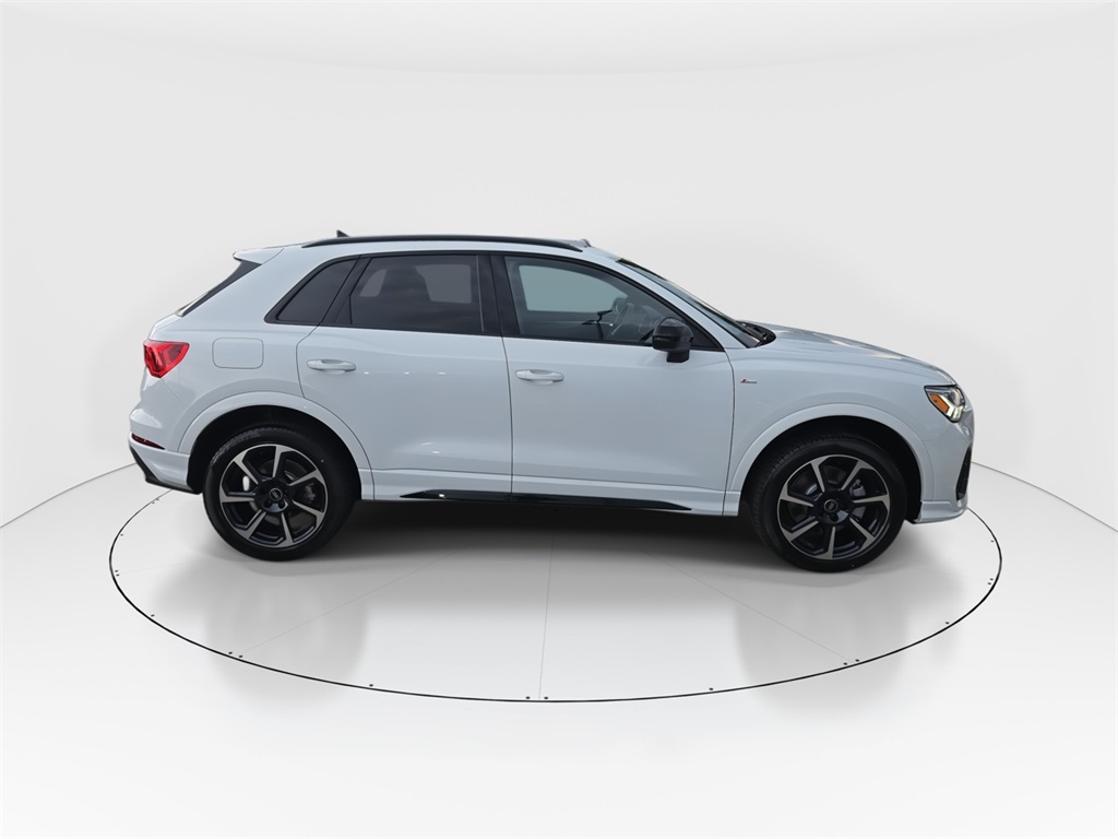 2025 Audi Q3 Premium Plus S line photo 9